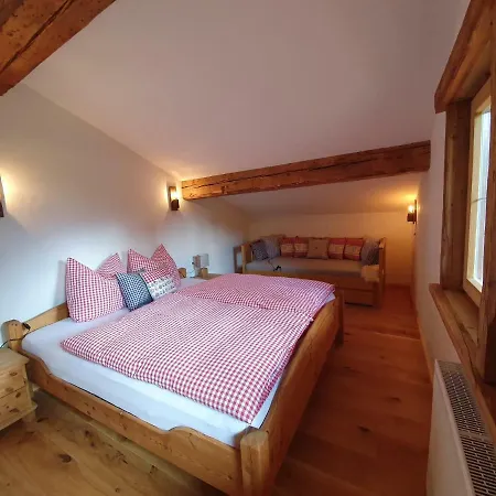 Oberseebachhof * شيفو أم فيلدن كايزر